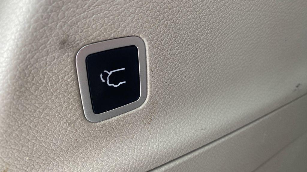 used 2021 Chrysler Pacifica car, priced at $27,788