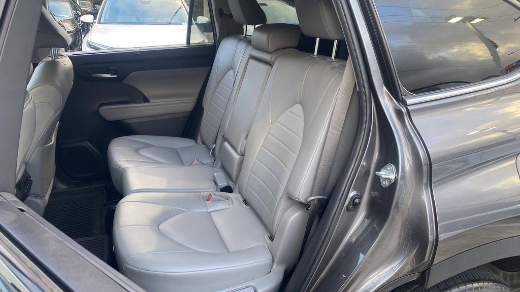 used 2022 Toyota Highlander car, priced at $34,778