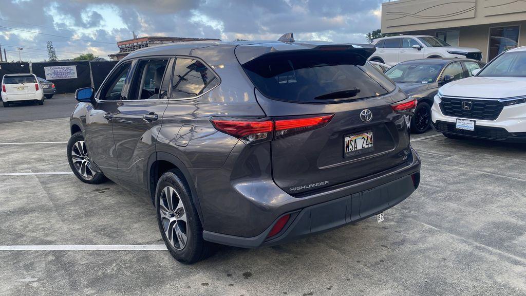 used 2022 Toyota Highlander car, priced at $34,778