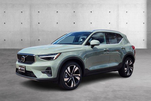 new 2024 Volvo XC40 car, priced at $49,692