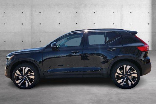 new 2024 Volvo XC40 car, priced at $46,711