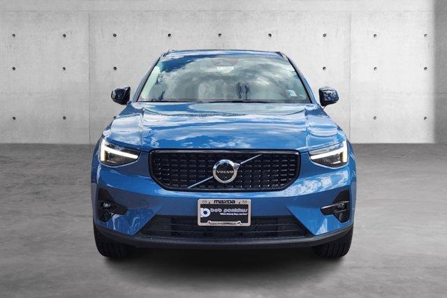 new 2024 Volvo XC40 car, priced at $50,947