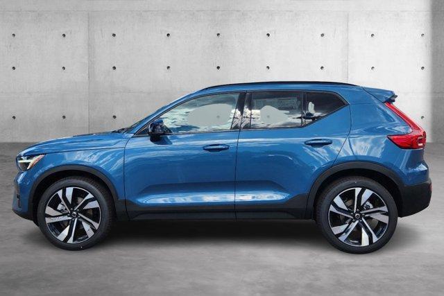 new 2024 Volvo XC40 car, priced at $50,947