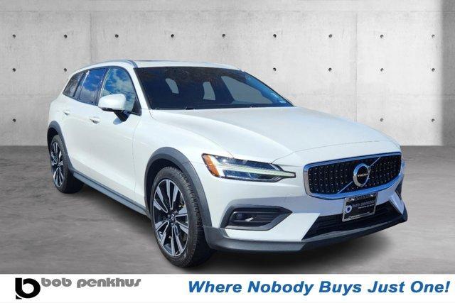used 2021 Volvo V60 Cross Country car, priced at $36,999