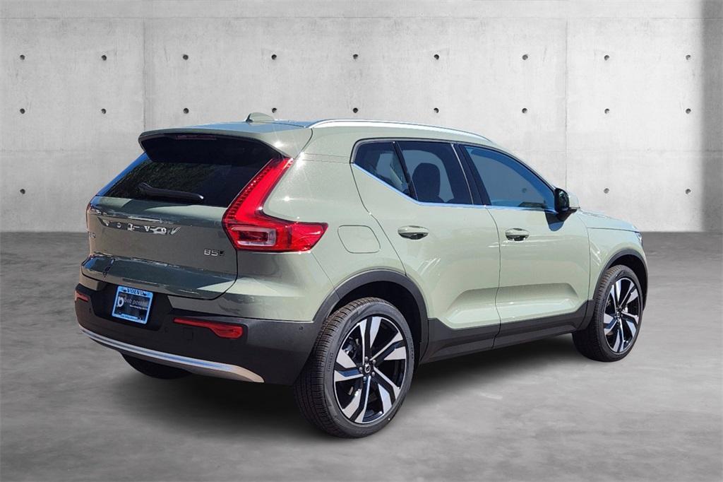 new 2025 Volvo XC40 car, priced at $50,272