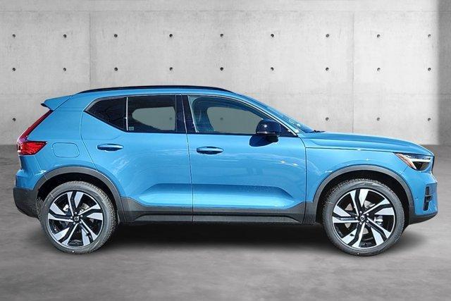 new 2024 Volvo XC40 car, priced at $51,342