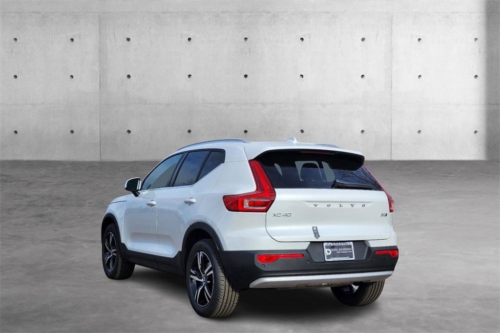 new 2025 Volvo XC40 car, priced at $43,687