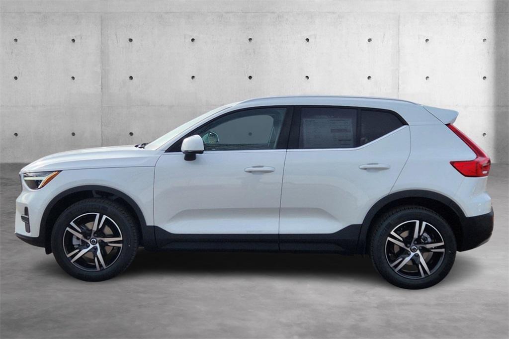 new 2025 Volvo XC40 car, priced at $43,687