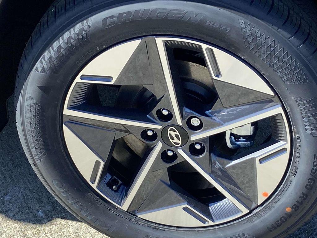 new 2025 Hyundai Tucson car, priced at $35,145