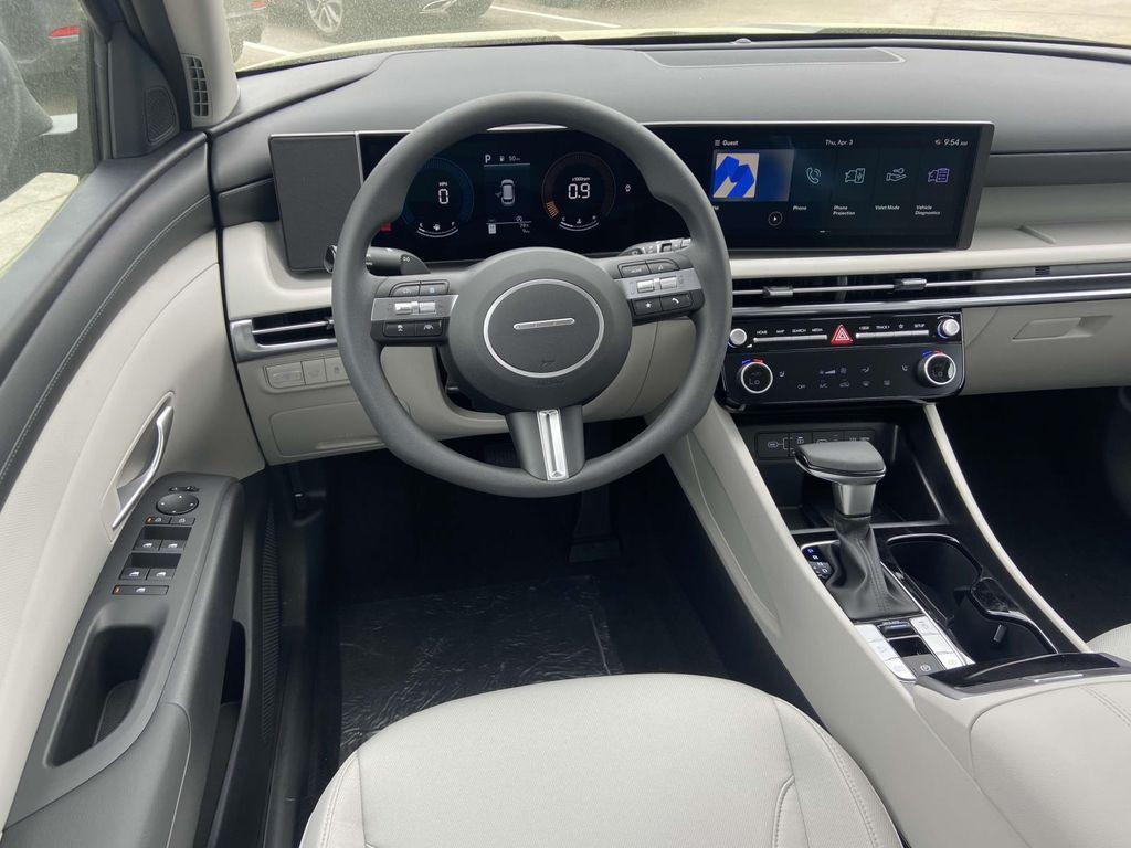 new 2025 Hyundai Tucson car, priced at $32,760