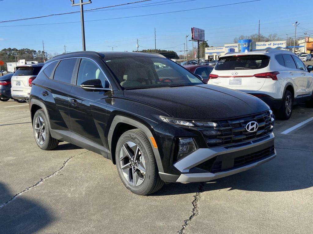 new 2025 Hyundai Tucson car, priced at $35,089