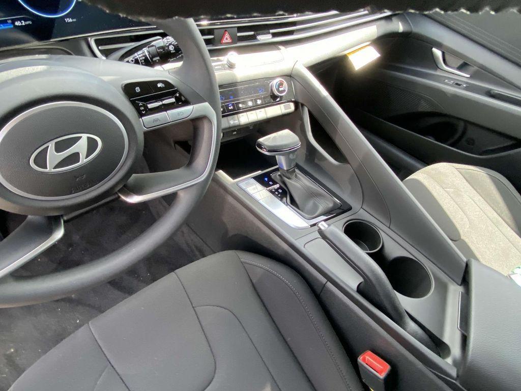 new 2024 Hyundai Elantra car, priced at $25,315