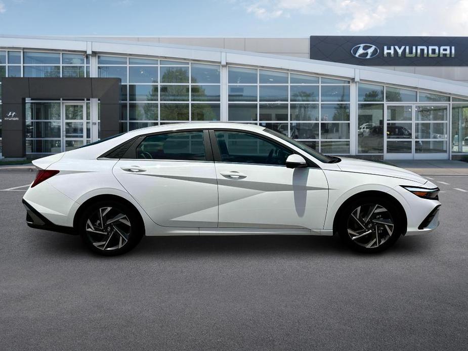 new 2025 Hyundai Elantra car, priced at $28,680