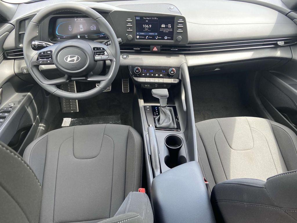 new 2025 Hyundai Elantra car, priced at $25,030