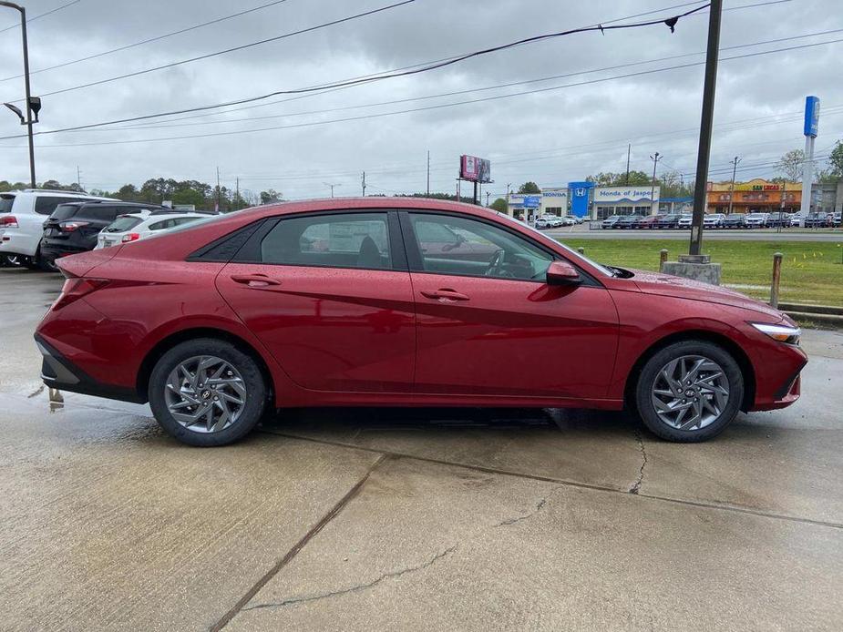 new 2024 Hyundai Elantra car, priced at $25,265