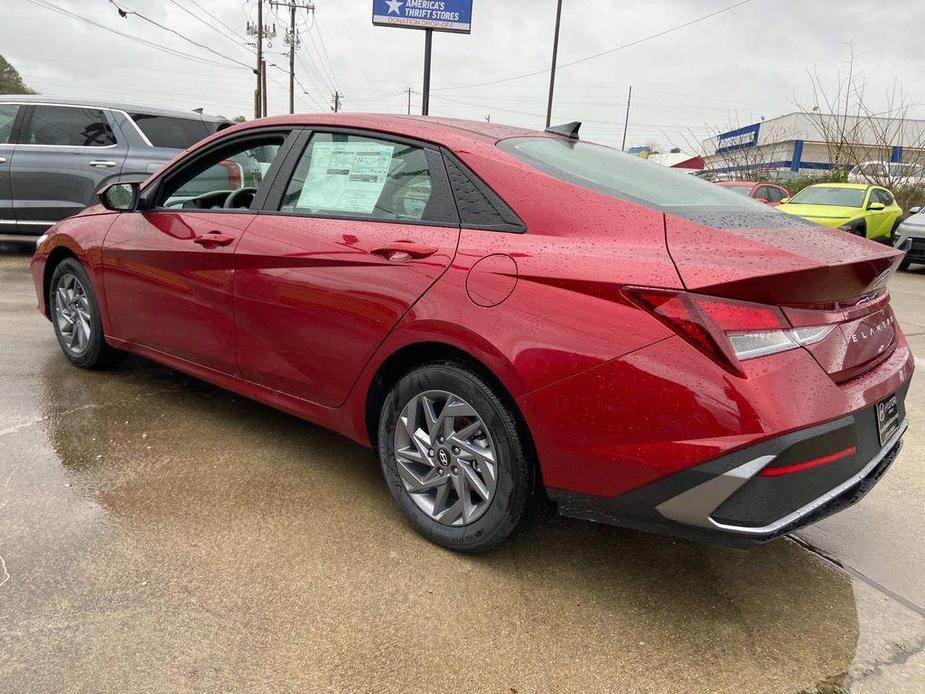 new 2024 Hyundai Elantra car, priced at $25,265