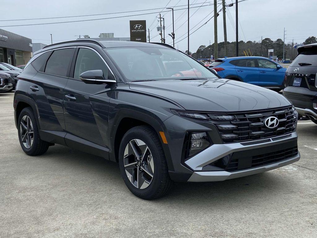 new 2025 Hyundai Tucson car, priced at $35,000