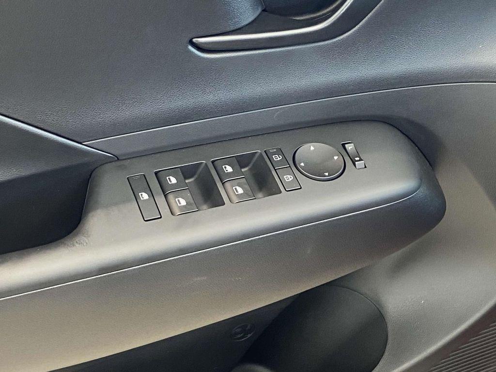 new 2025 Hyundai Kona car, priced at $28,590