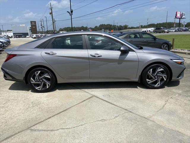 new 2024 Hyundai Elantra car, priced at $28,755