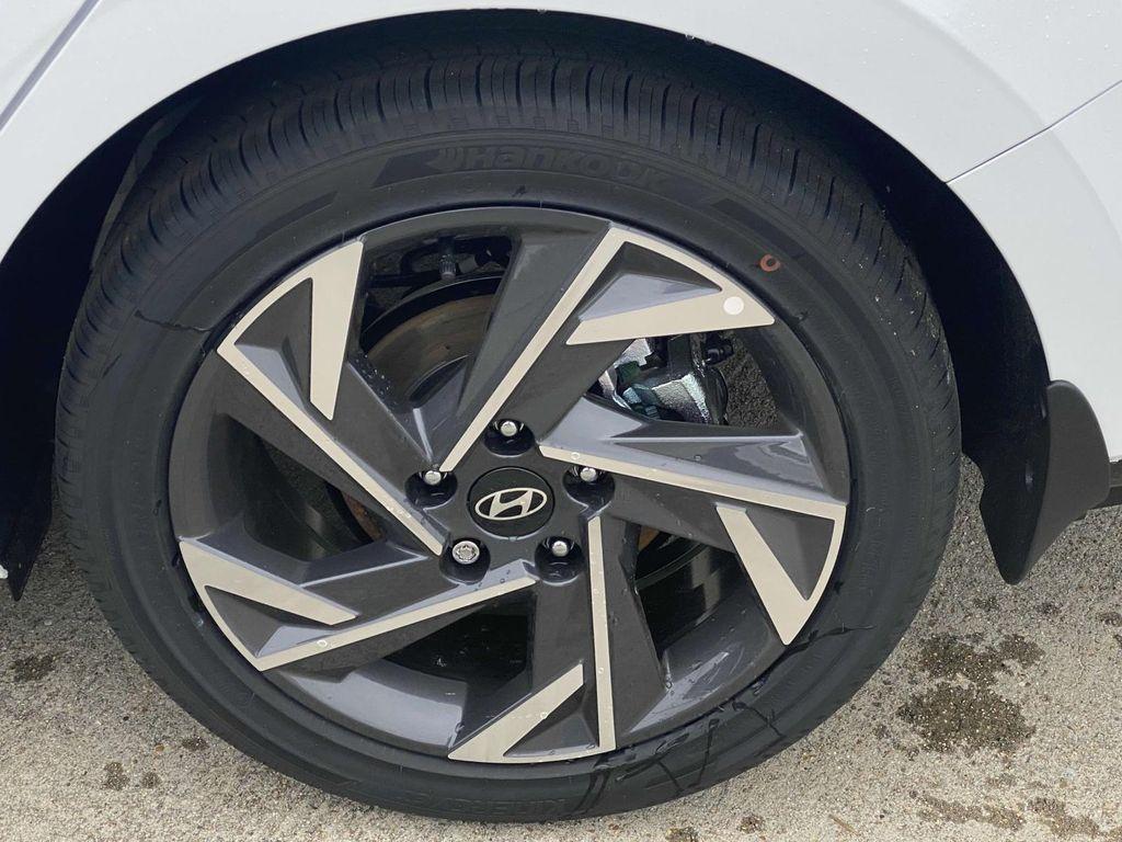 new 2025 Hyundai Elantra car, priced at $27,970