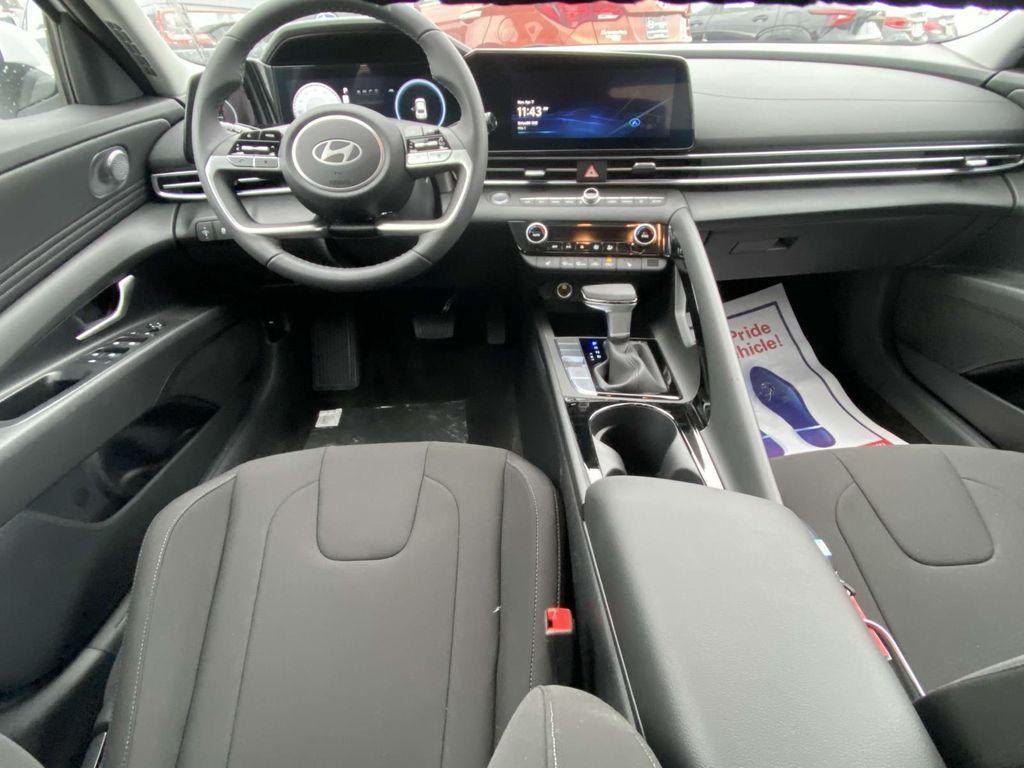 new 2025 Hyundai Elantra car, priced at $27,970