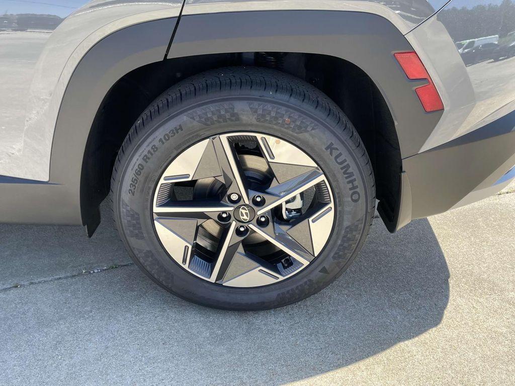 new 2025 Hyundai Tucson car, priced at $34,995