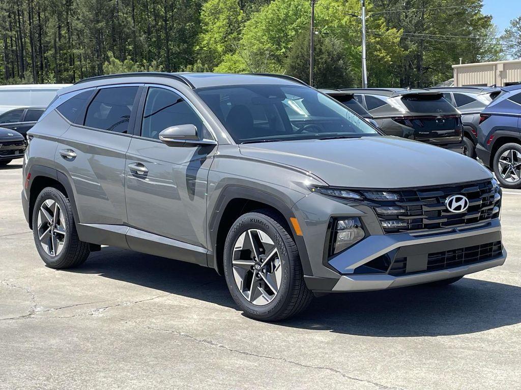 new 2025 Hyundai Tucson car, priced at $34,995