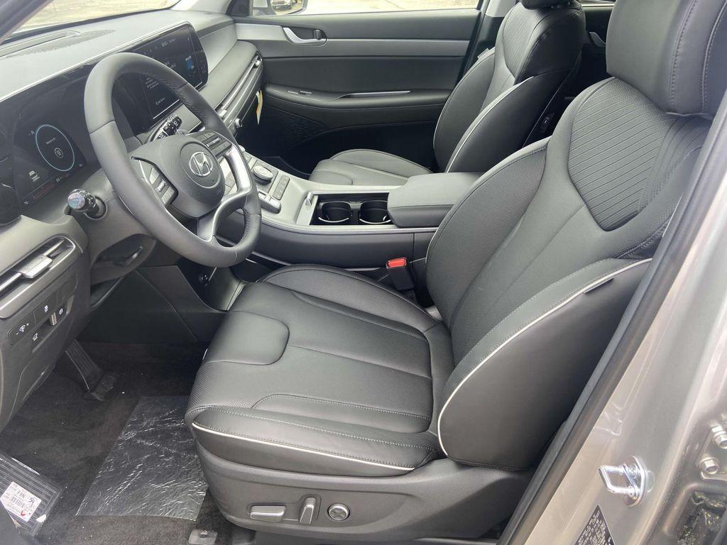 new 2025 Hyundai Palisade car, priced at $46,665