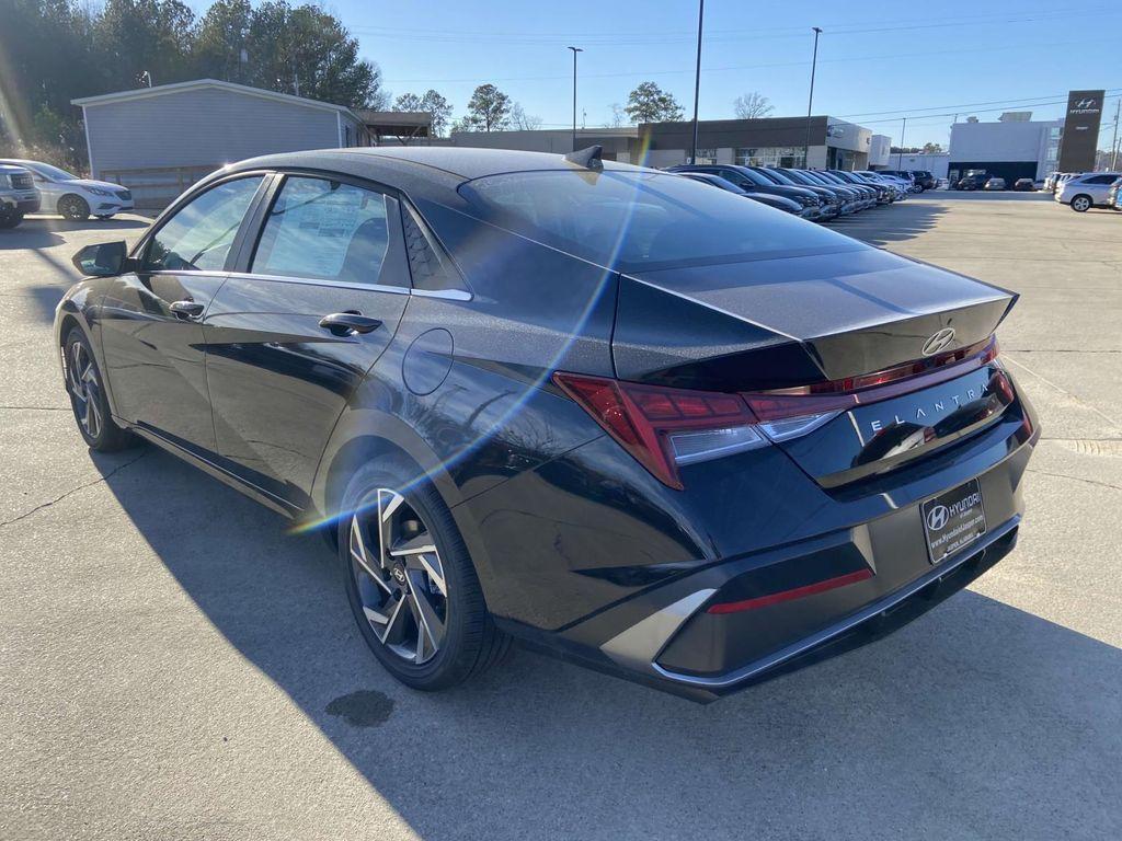 new 2025 Hyundai Elantra car, priced at $27,240