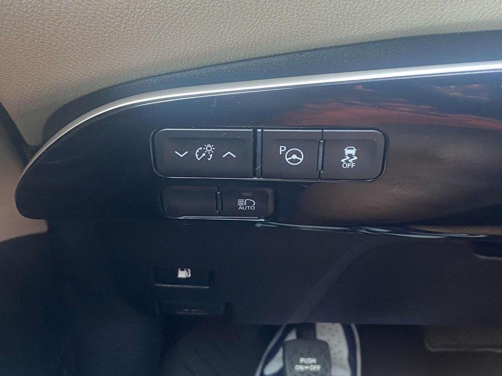 used 2021 Toyota Prius car, priced at $26,991