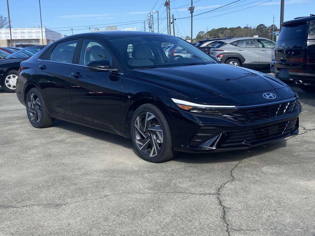 new 2024 Hyundai Elantra HEV car, priced at $29,199