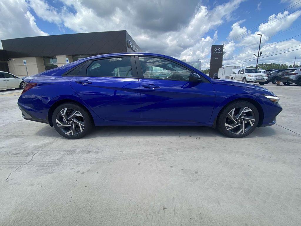 new 2025 Hyundai Elantra car, priced at $25,010