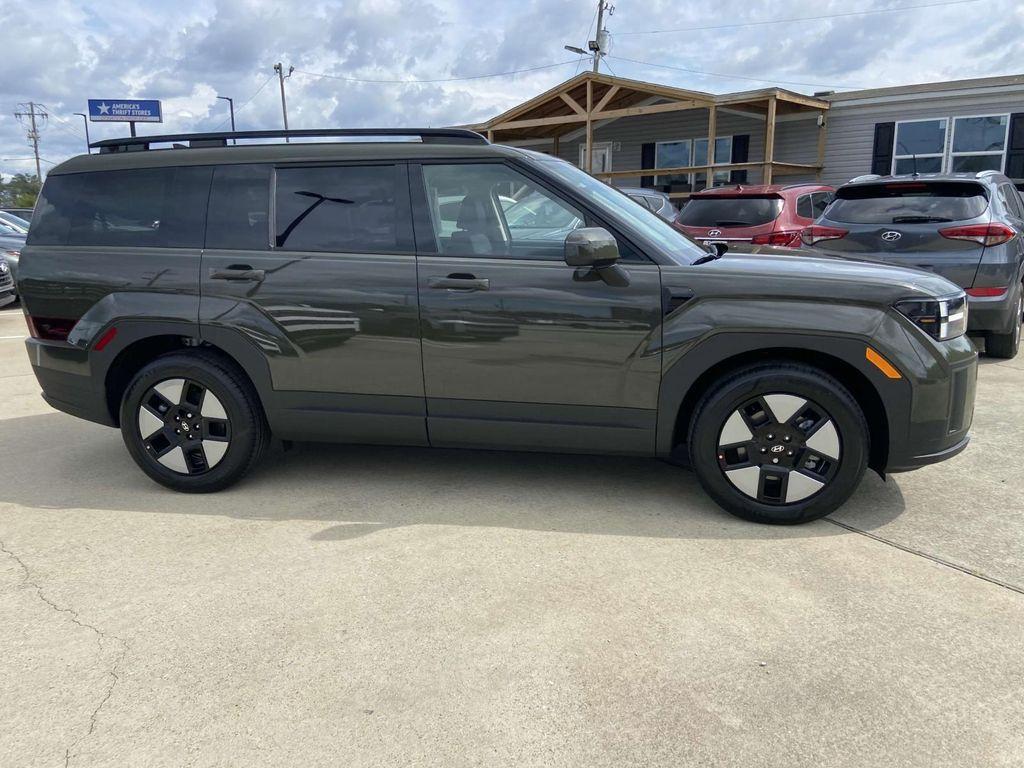 new 2025 Hyundai Santa Fe HEV car, priced at $39,025