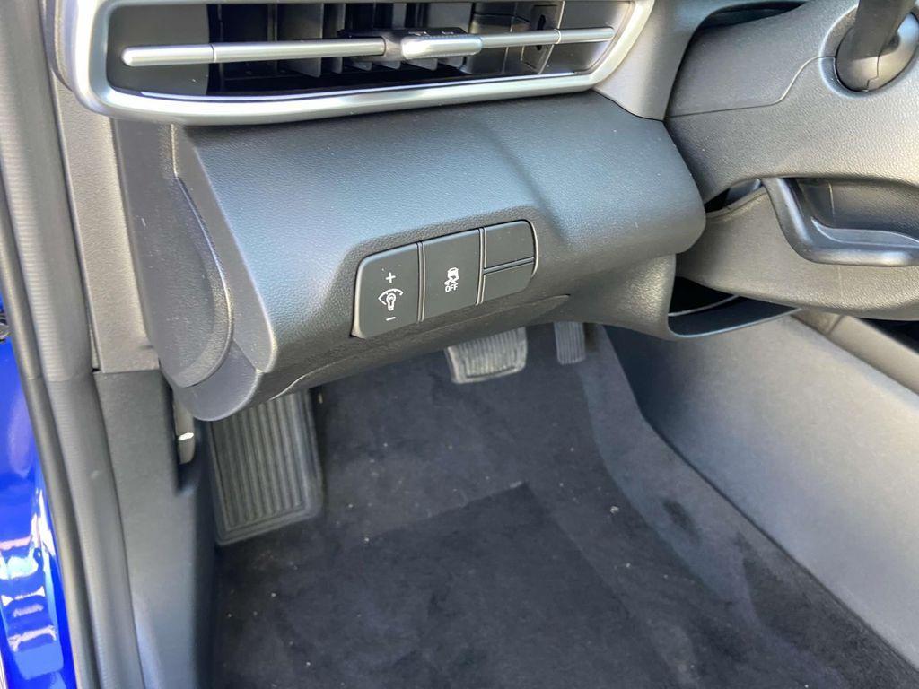 new 2025 Hyundai Elantra car, priced at $27,535