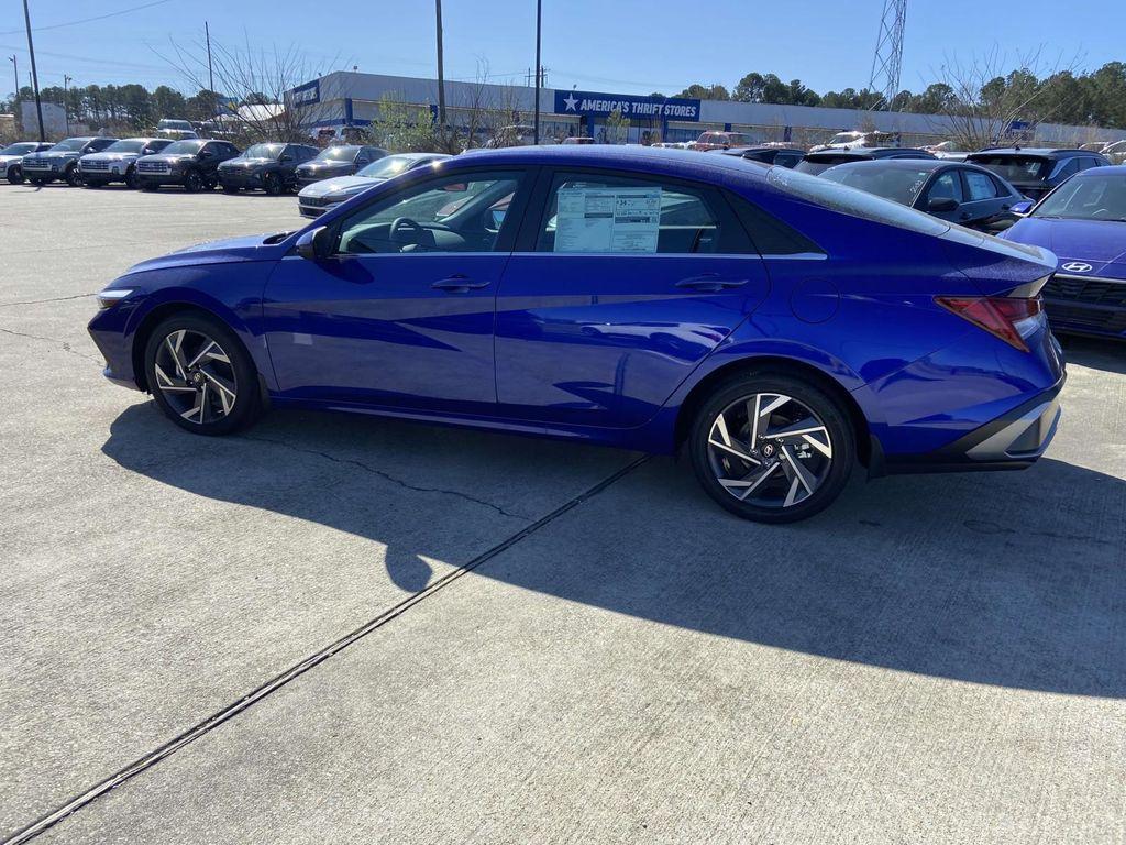 new 2025 Hyundai Elantra car, priced at $27,535