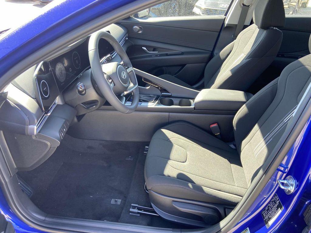 new 2025 Hyundai Elantra car, priced at $27,535