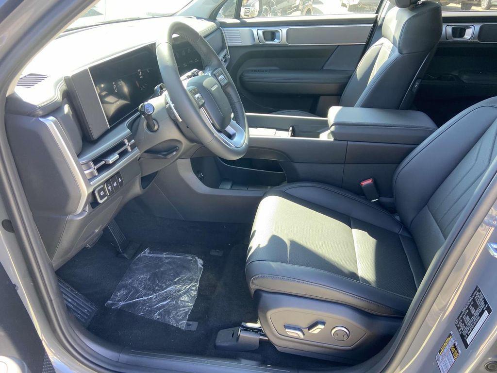 new 2025 Hyundai Santa Fe car, priced at $39,015