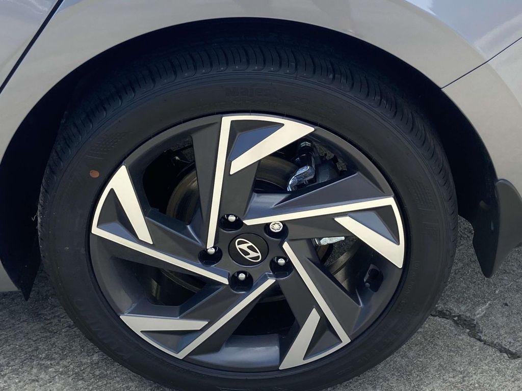 new 2025 Hyundai Elantra car, priced at $25,010