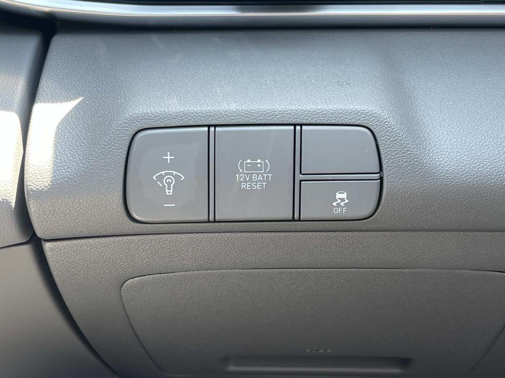 new 2025 Hyundai ELANTRA HEV car, priced at $27,730