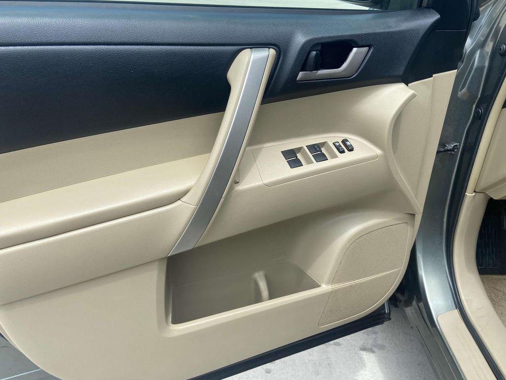 used 2011 Toyota Highlander car, priced at $6,000