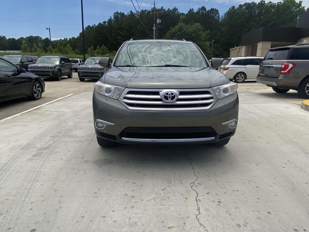 used 2011 Toyota Highlander car, priced at $6,000