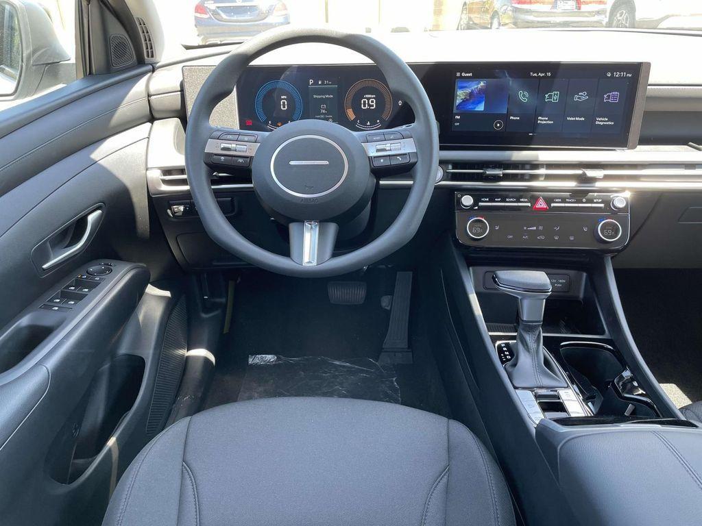 new 2025 Hyundai Tucson car, priced at $33,215