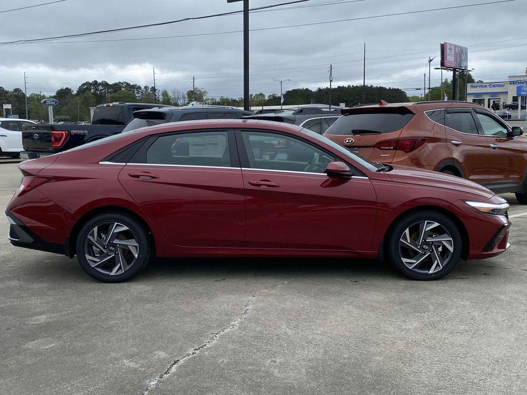 new 2025 Hyundai Elantra car, priced at $27,970