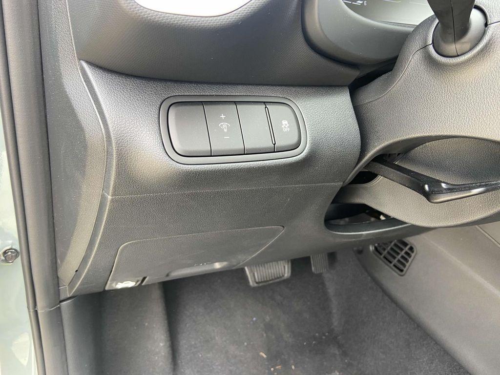 new 2025 Hyundai Venue car, priced at $25,415