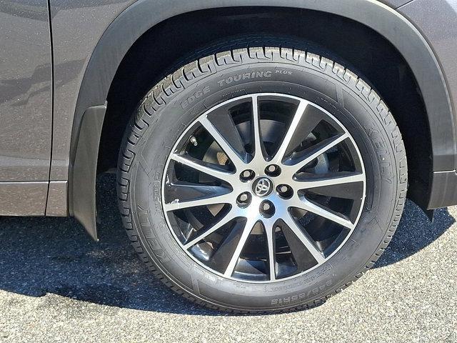 used 2018 Toyota Highlander car, priced at $27,495