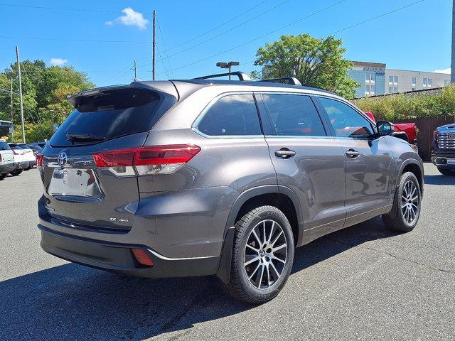 used 2018 Toyota Highlander car, priced at $27,495