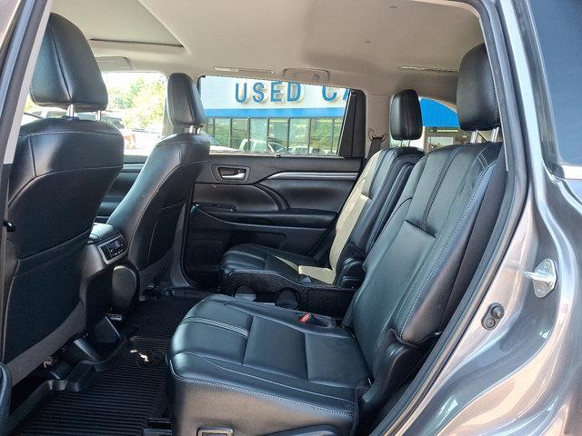used 2018 Toyota Highlander car, priced at $27,495