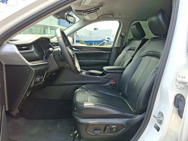 used 2022 Jeep Grand Cherokee car, priced at $33,231