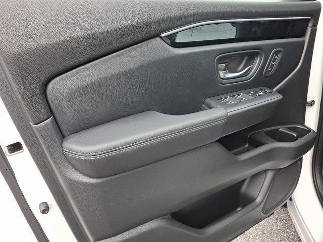 used 2023 Honda Pilot car, priced at $43,990