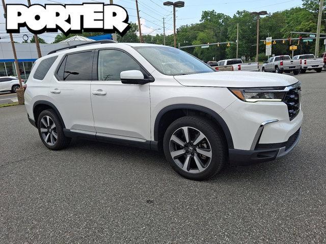 used 2023 Honda Pilot car, priced at $43,990